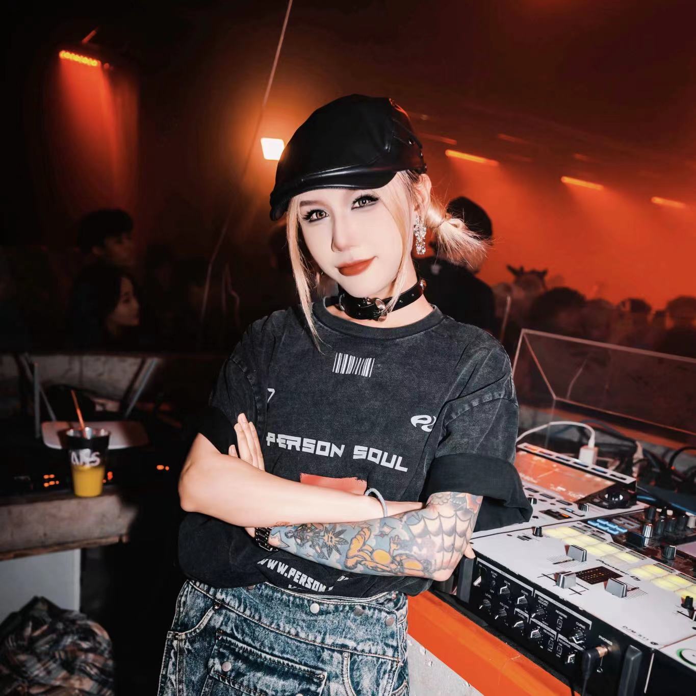 DJ GINA
