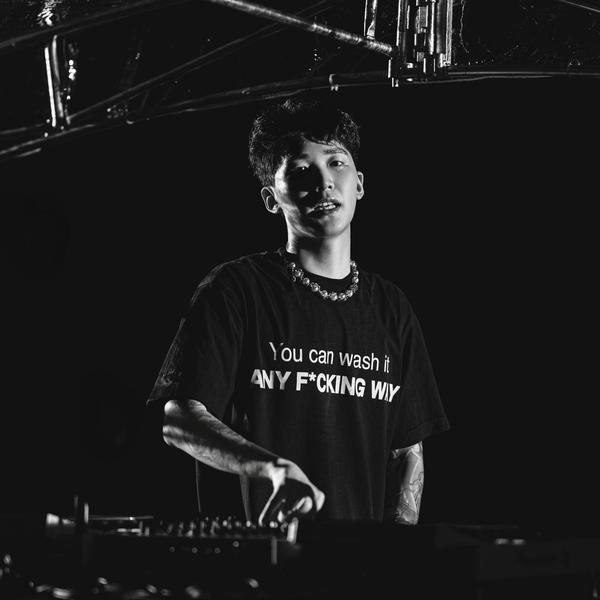 Crooked狂放-(Aaron杨 艾肯Bootleg)